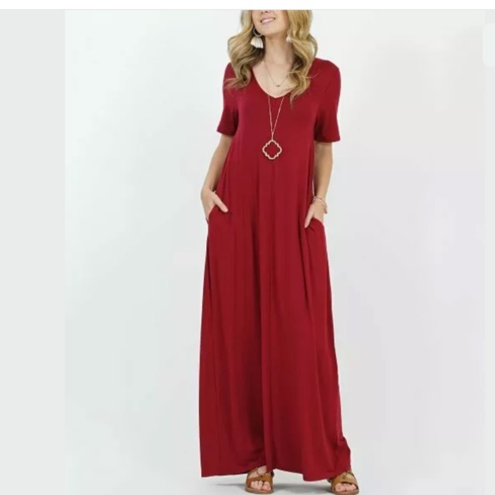 Zenana Premium Cabernet V-Neck Short-Sleeve